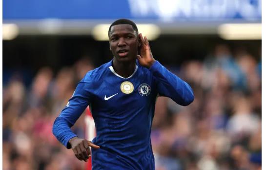 Frank Lampard len tieng khen ngoi Moises Caicedo.