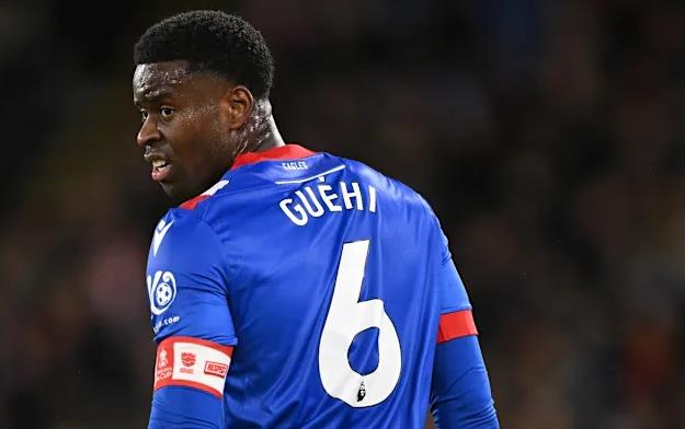 Florent Malouda khuyen Chelsea chieu mo Marc Guehi vao thang 1.