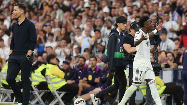 Câu nói gây sốc của Vinicius khi bị thay ra ở trận El Clasico 1