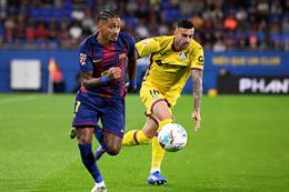 Hansi Flick tiết lộ lí do rút Raphinha ngay sau hiệp 1 của Barca