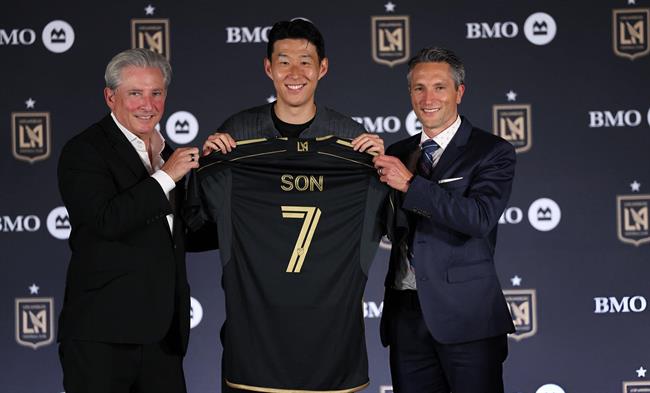 Hugo Lloris vui mừng khi tái ngộ Son Heung-min tại LAFC 1