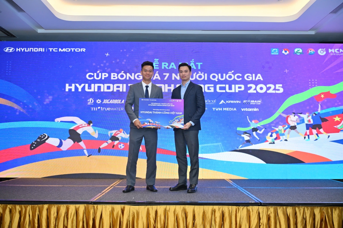 Ra mắt Cúp bóng đá 7 người Quốc gia 2025 1